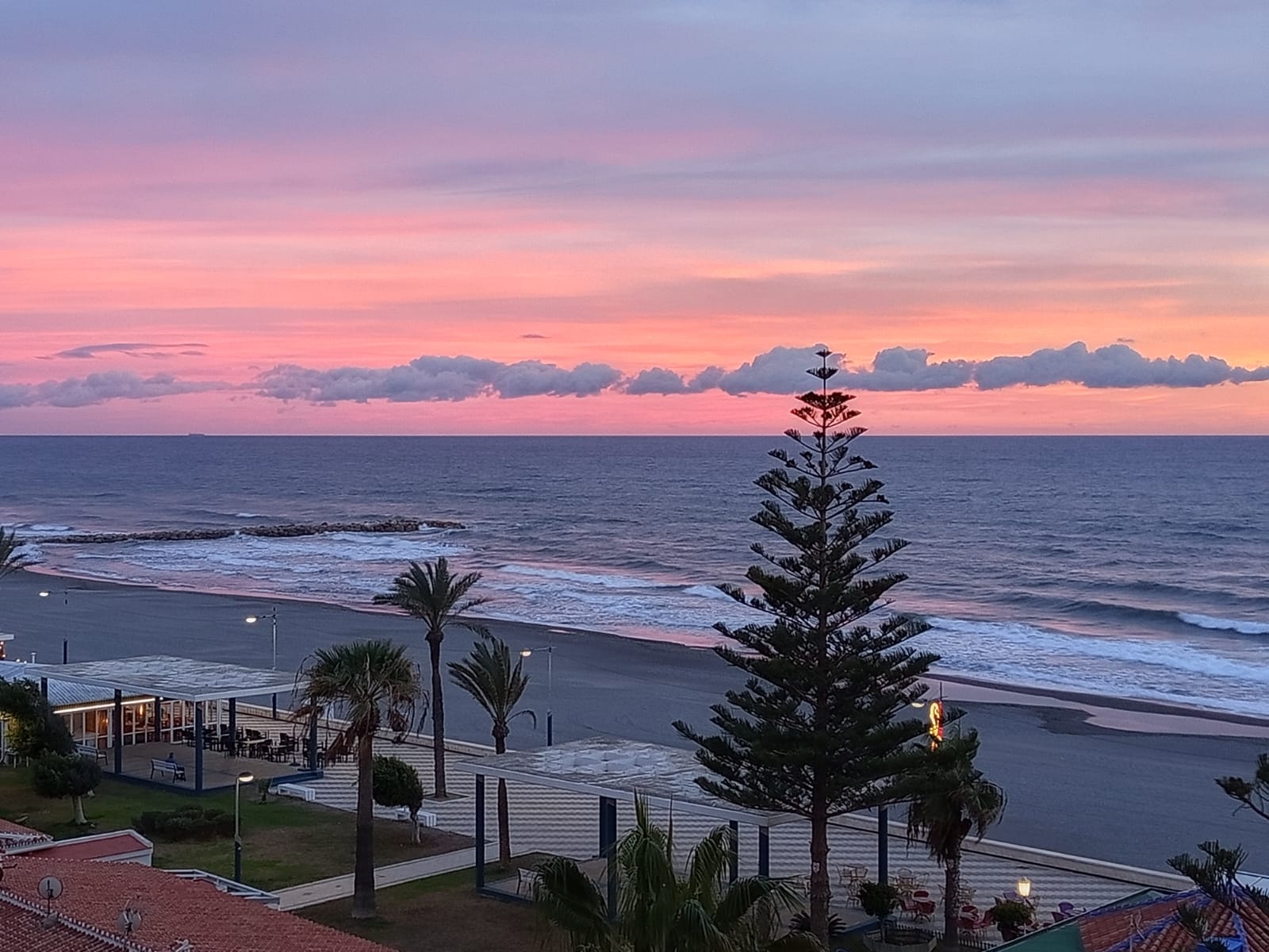 paseo marítimo torrox