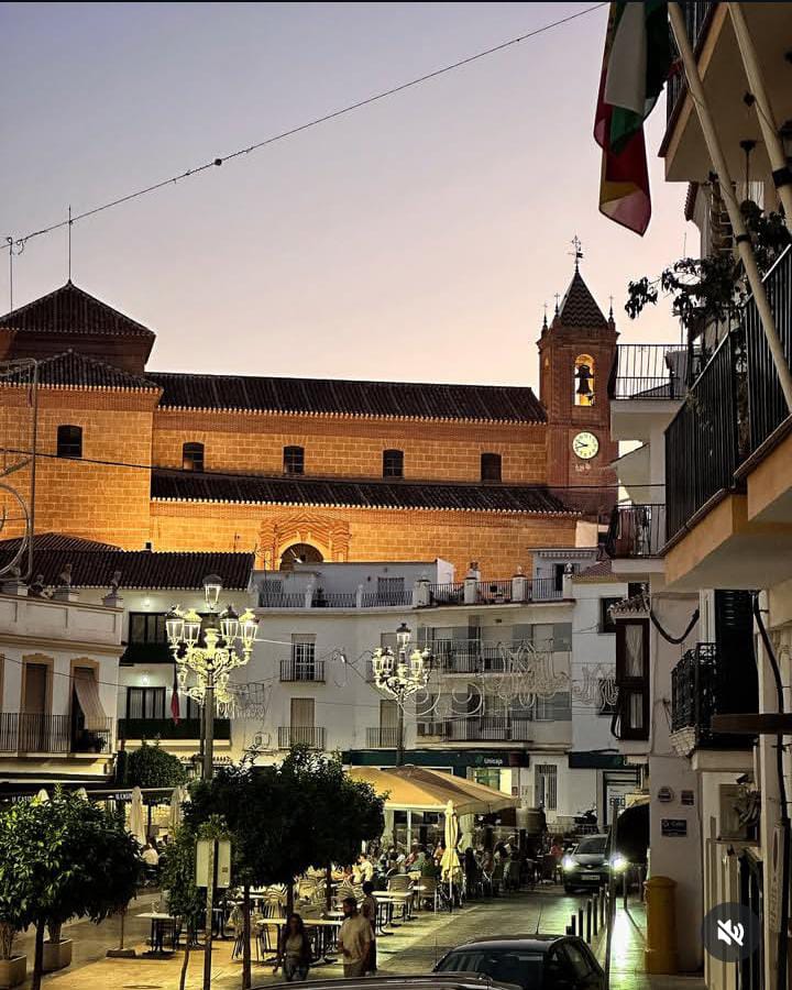 plaza de noche torrox